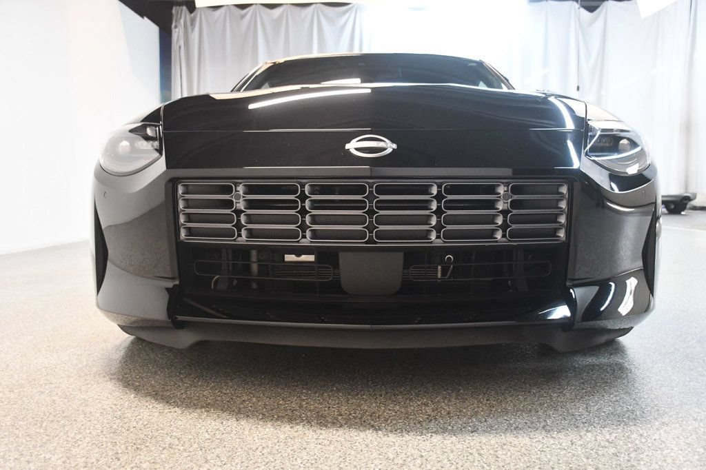 Used 2024 Nissan Z Performance w/ Floor Mat Package RWD image 17