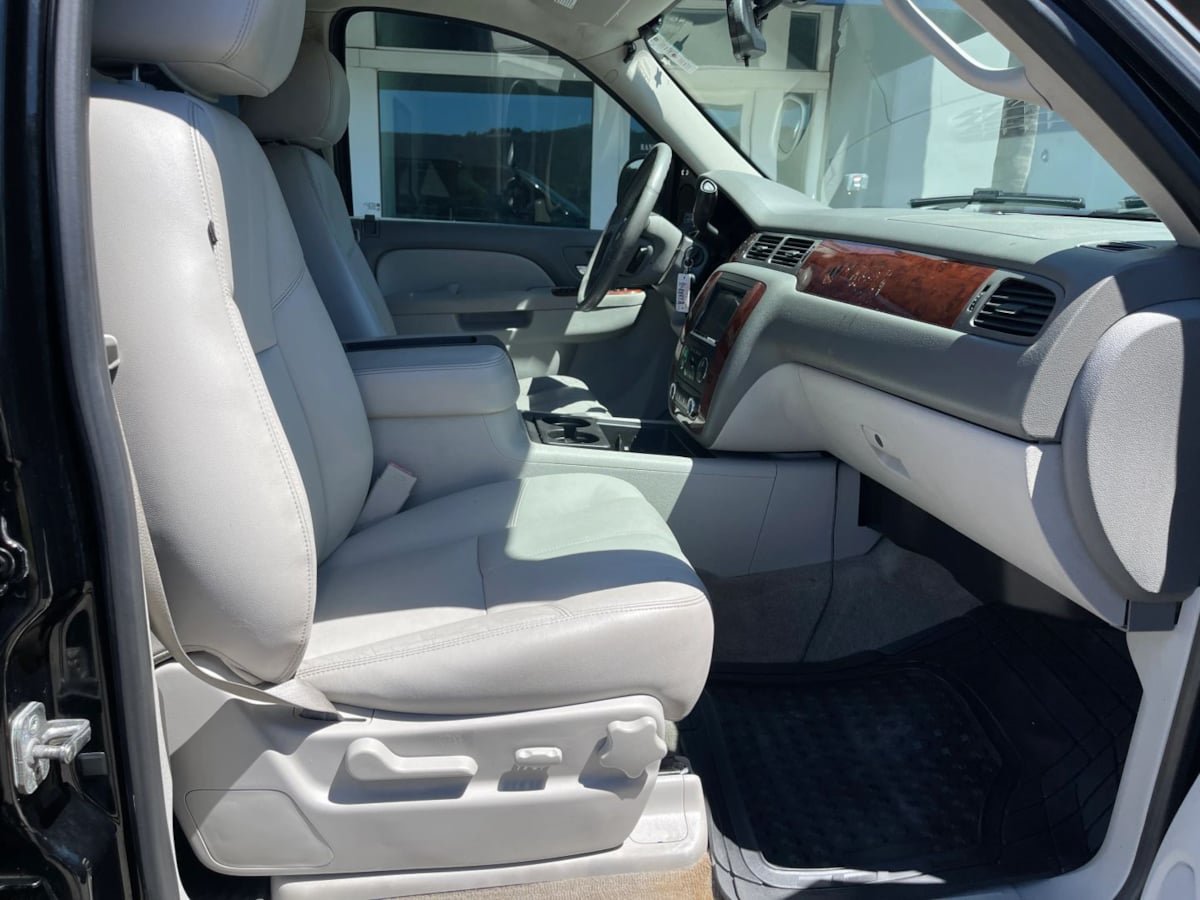 Used 2012 Chevrolet Tahoe LT AWD/4WD image 30