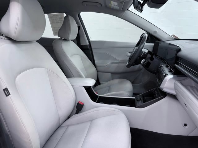Used 2025 Hyundai Kona SEL AWD/4WD image 18