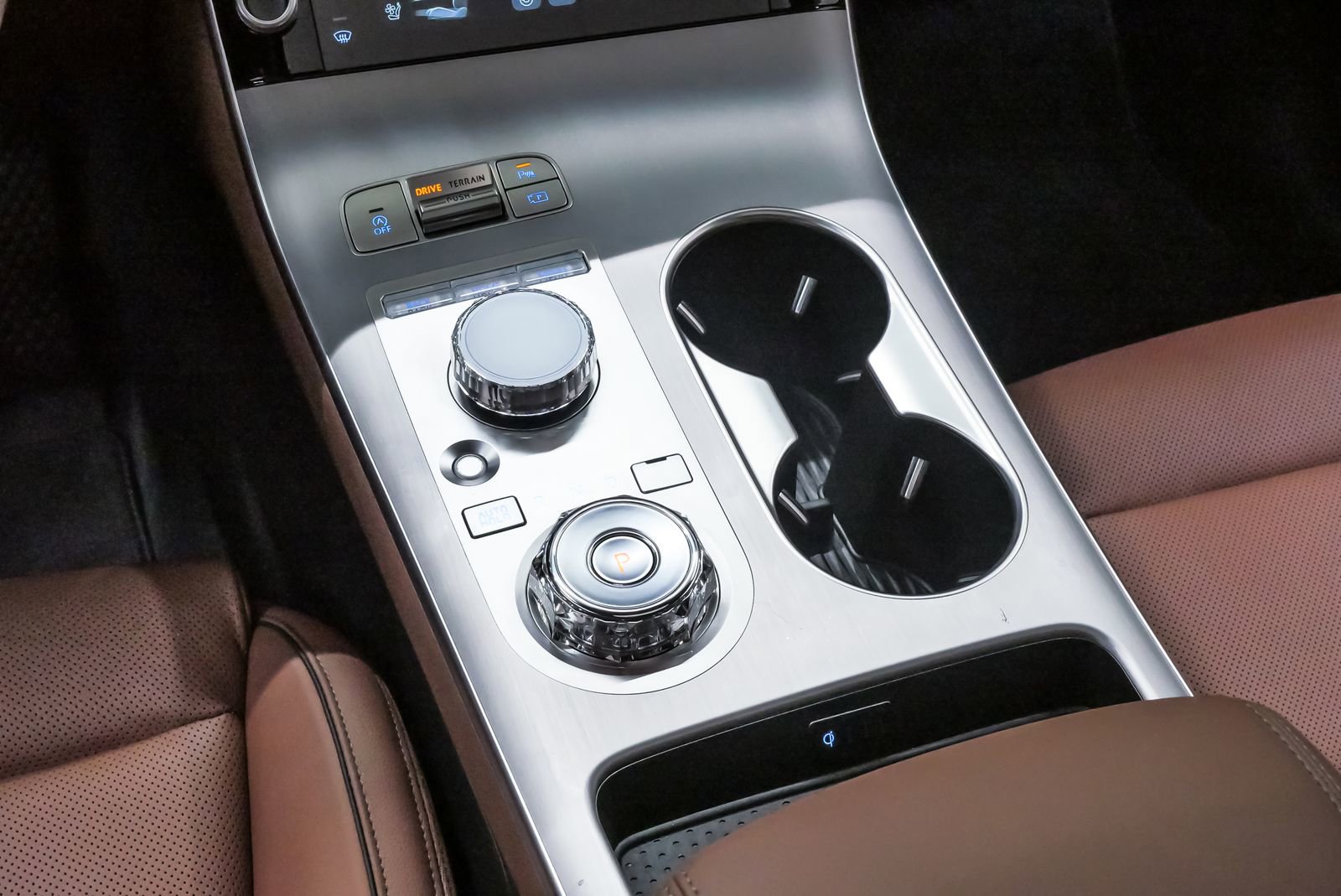 Certified 2026 Genesis GV70 2.5T Advanced AWD/4WD image 19