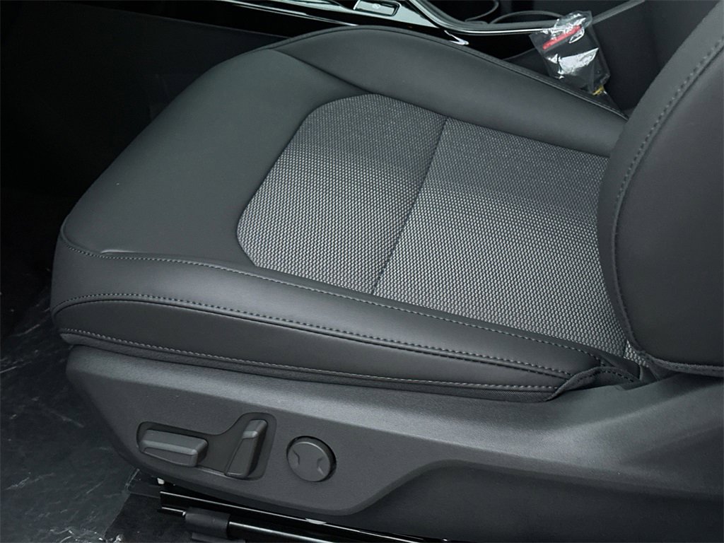 New 2025 Kia Niro Wind image 18