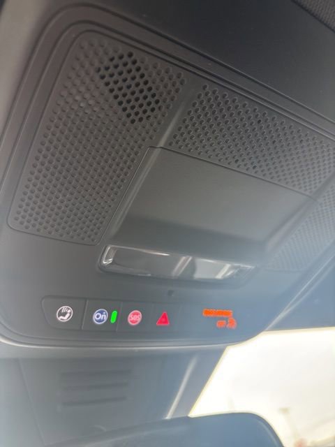 Used 2026 Chevrolet Equinox EV LT image 24