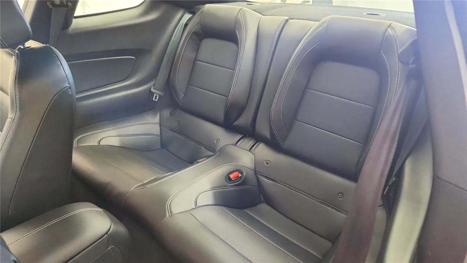 Used 2023 Ford Mustang Premium RWD image 31