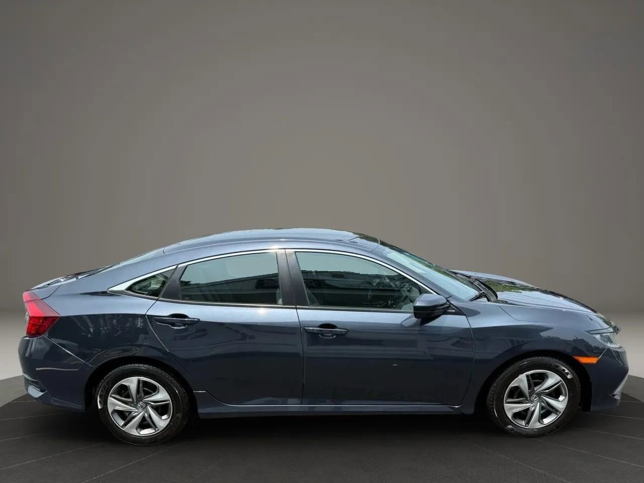 Used 2019 Honda Civic LX image 6
