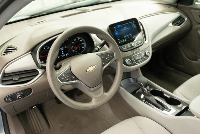 Used 2024 Chevrolet Malibu LS image 3