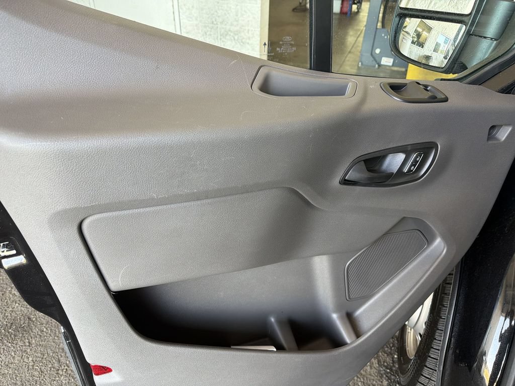 Used 2025 Ford Transit 350 XL AWD/4WD image 19