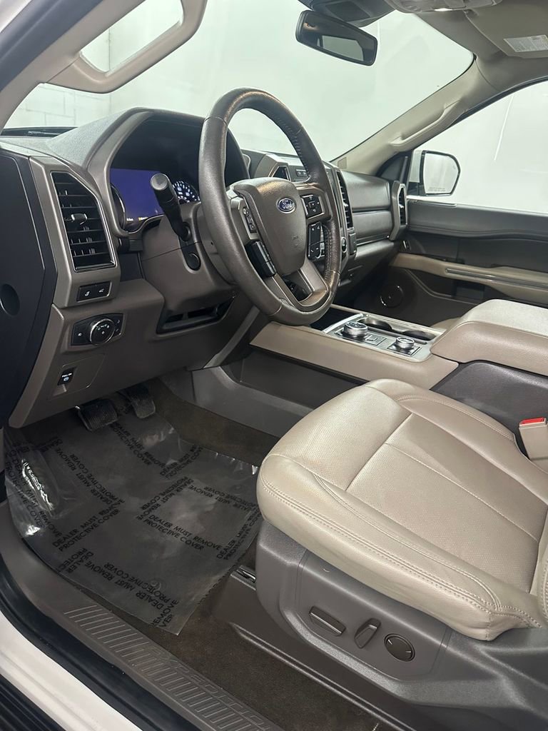 Used 2020 Ford Expedition XLT w/ Equipment Group 202A image 10