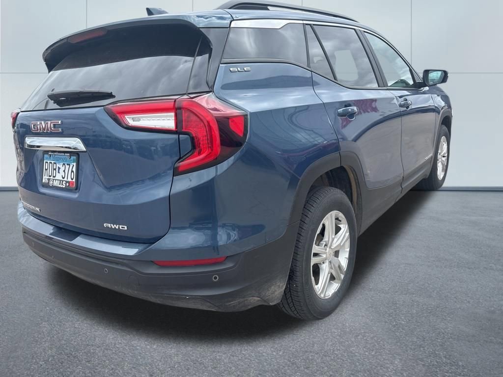 Used 2024 GMC Terrain SLE w/ Driver Convenience Package AWD/4WD image 8