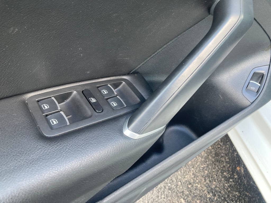 Used 2022 Volkswagen Passat 2.0T SE image 14