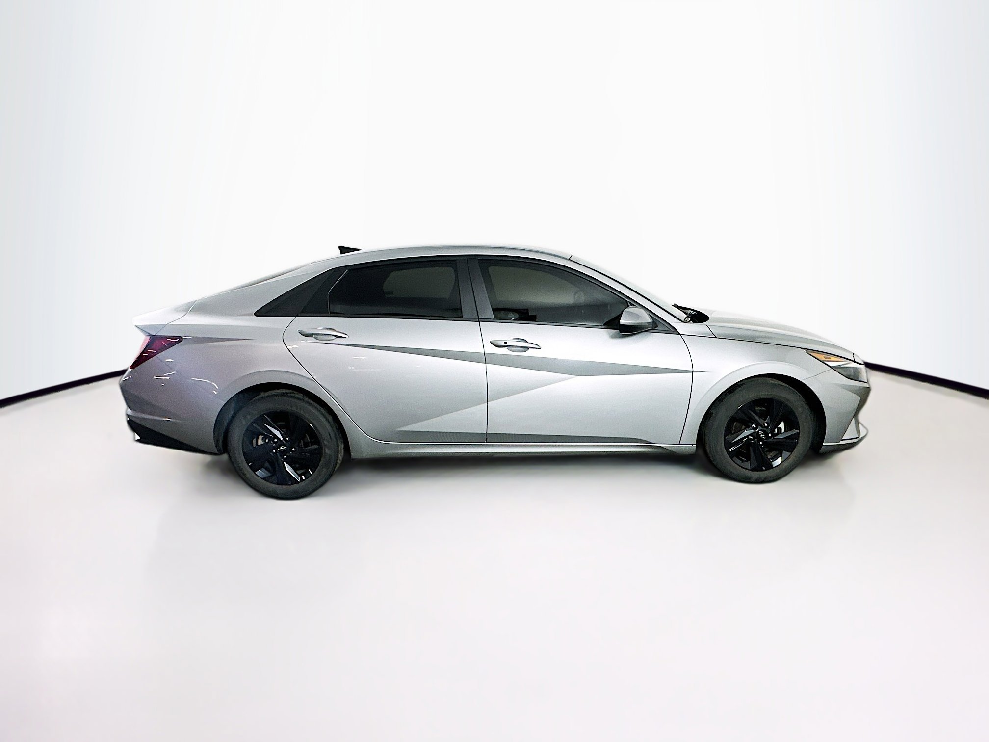 Used 2023 Hyundai Elantra SEL image 10