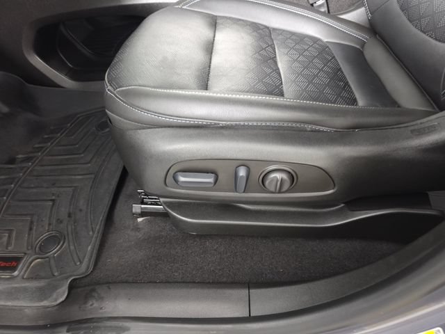 Certified 2023 Chevrolet Bolt LT FWD image 24