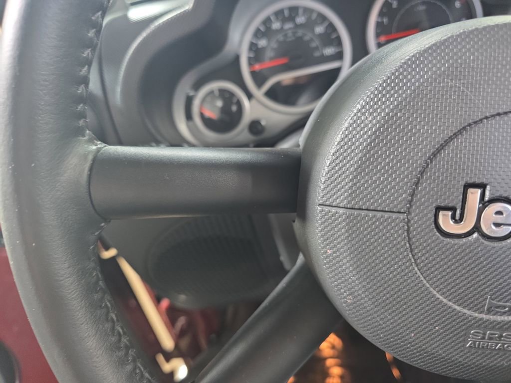 Used 2007 Jeep Wrangler Unlimited Rubicon w/ Dual Top Group image 15