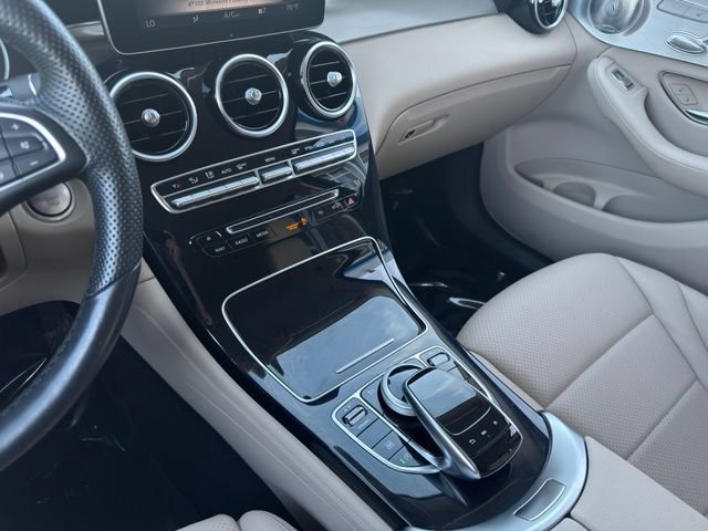 Used 2017 Mercedes-Benz GLC 300 4MATIC image 21