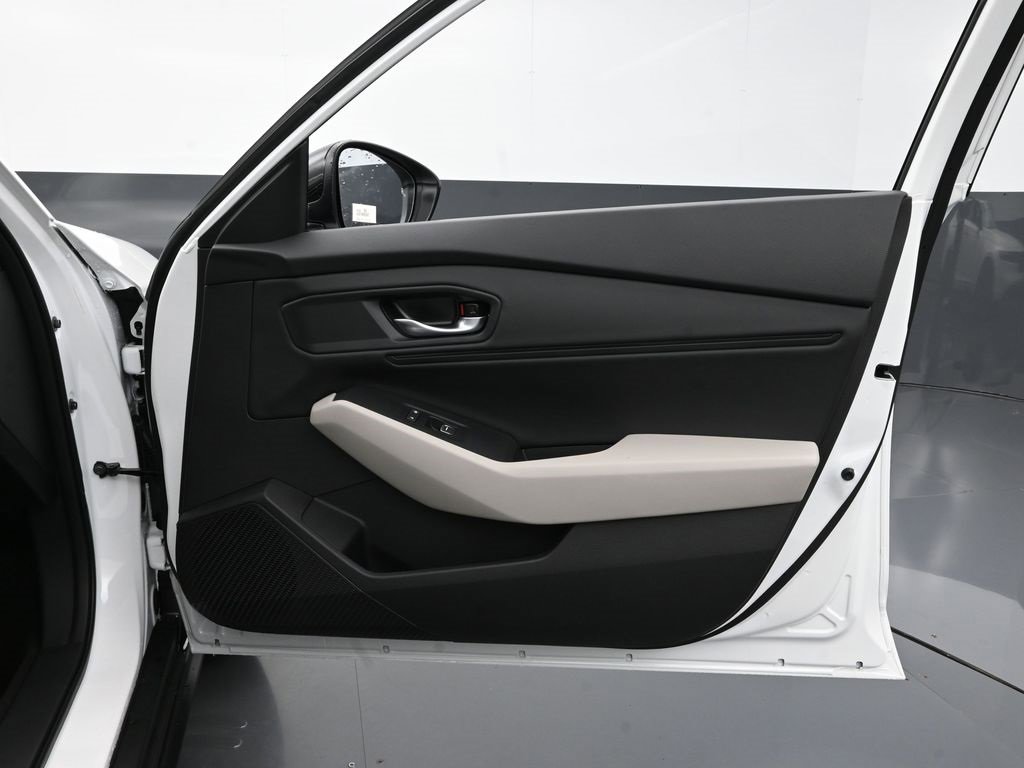 New 2025 Honda Accord SE image 38