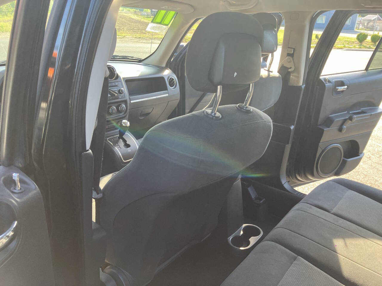 Used 2011 Jeep Patriot Sport w/ Tire & Wheel Group AWD/4WD image 27