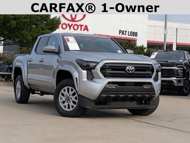 Used 2024 Toyota Tacoma SR5 AWD/4WD image 2