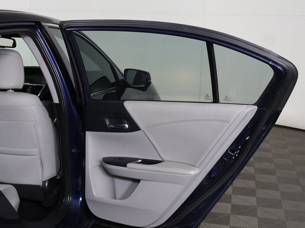 Used 2015 Honda Accord EX-L image 19