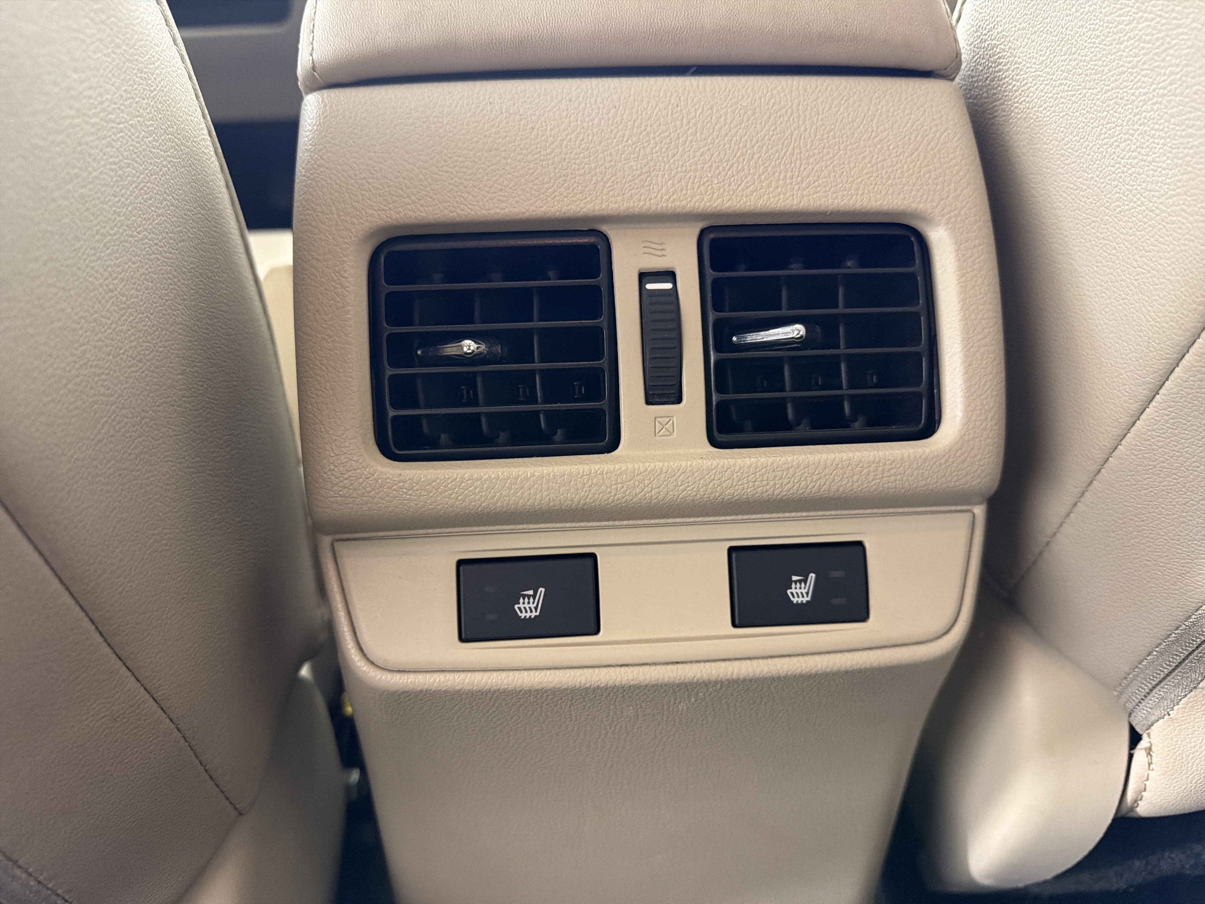 Used 2016 Subaru Outback 2.5i Limited image 20