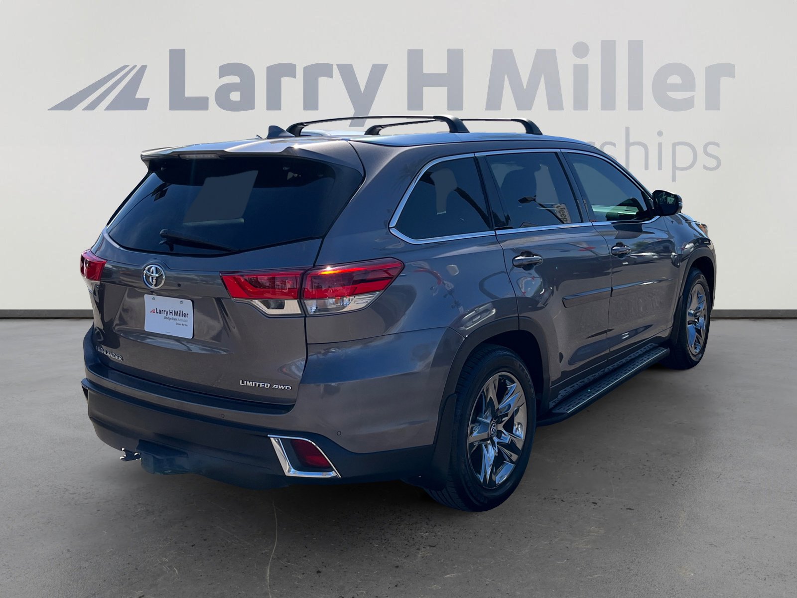 Used 2018 Toyota Highlander Limited Platinum image 5