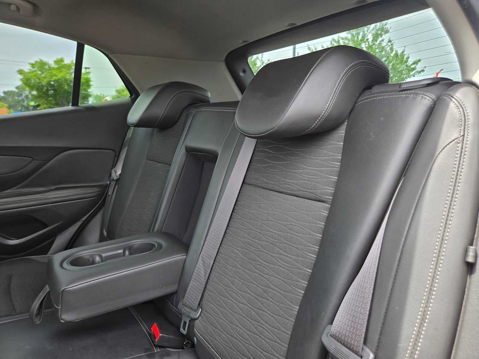 Used 2016 Buick Encore Convenience FWD image 19