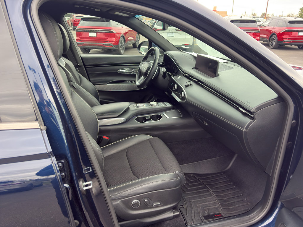 Used 2022 Genesis GV70 2.5T w/ Sport Prestige Package image 19