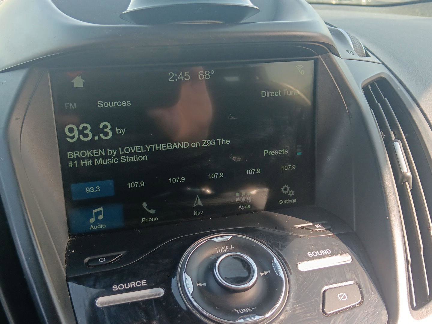 Used 2019 Ford Escape Titanium image 18