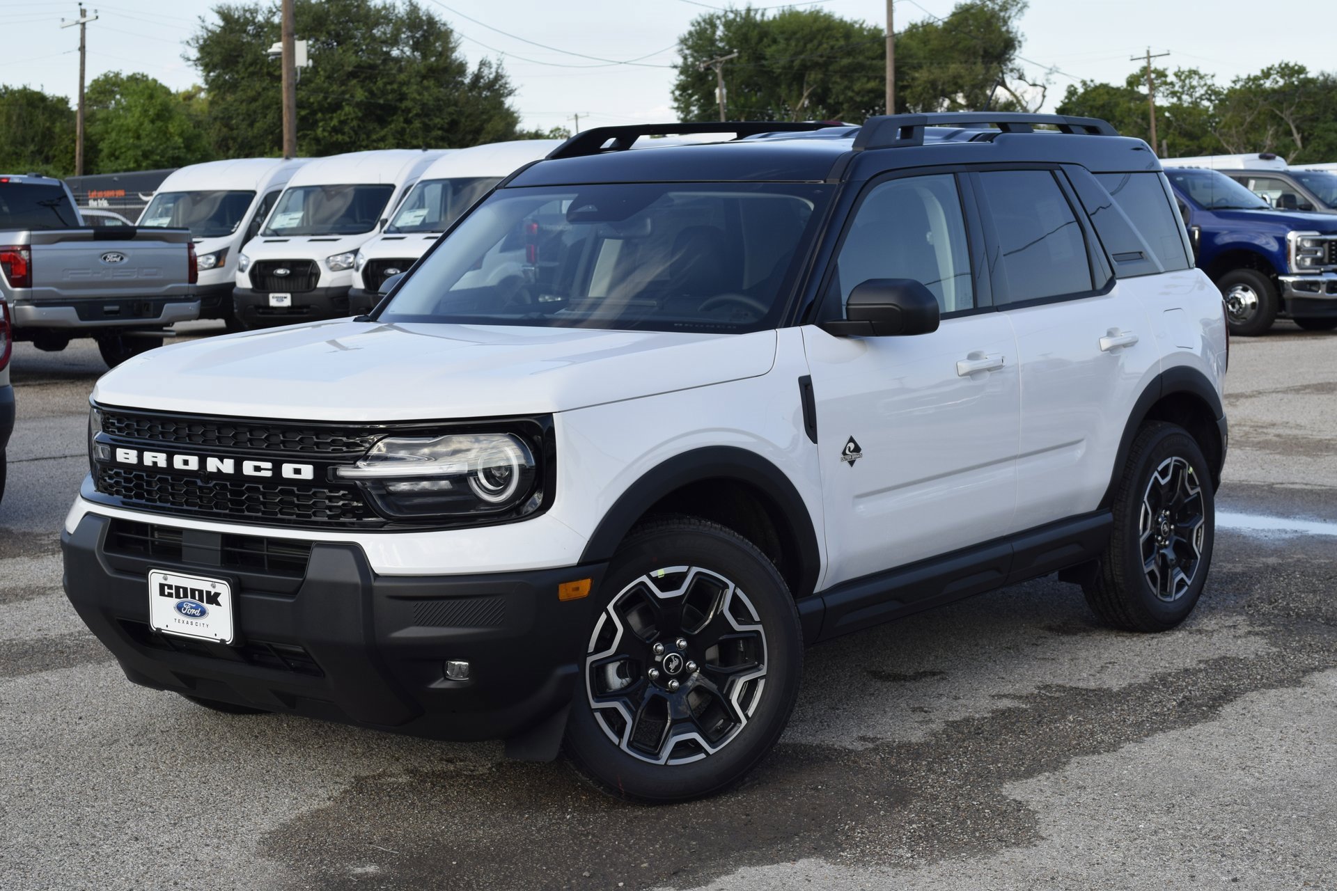 New 2025 Ford Bronco Sport Outer Banks