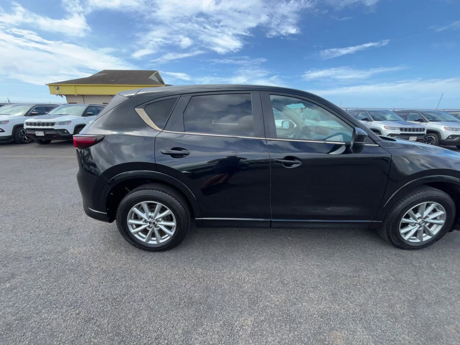 Used 2024 MAZDA CX-5 AWD 2.5 S w/ Select Package image 16