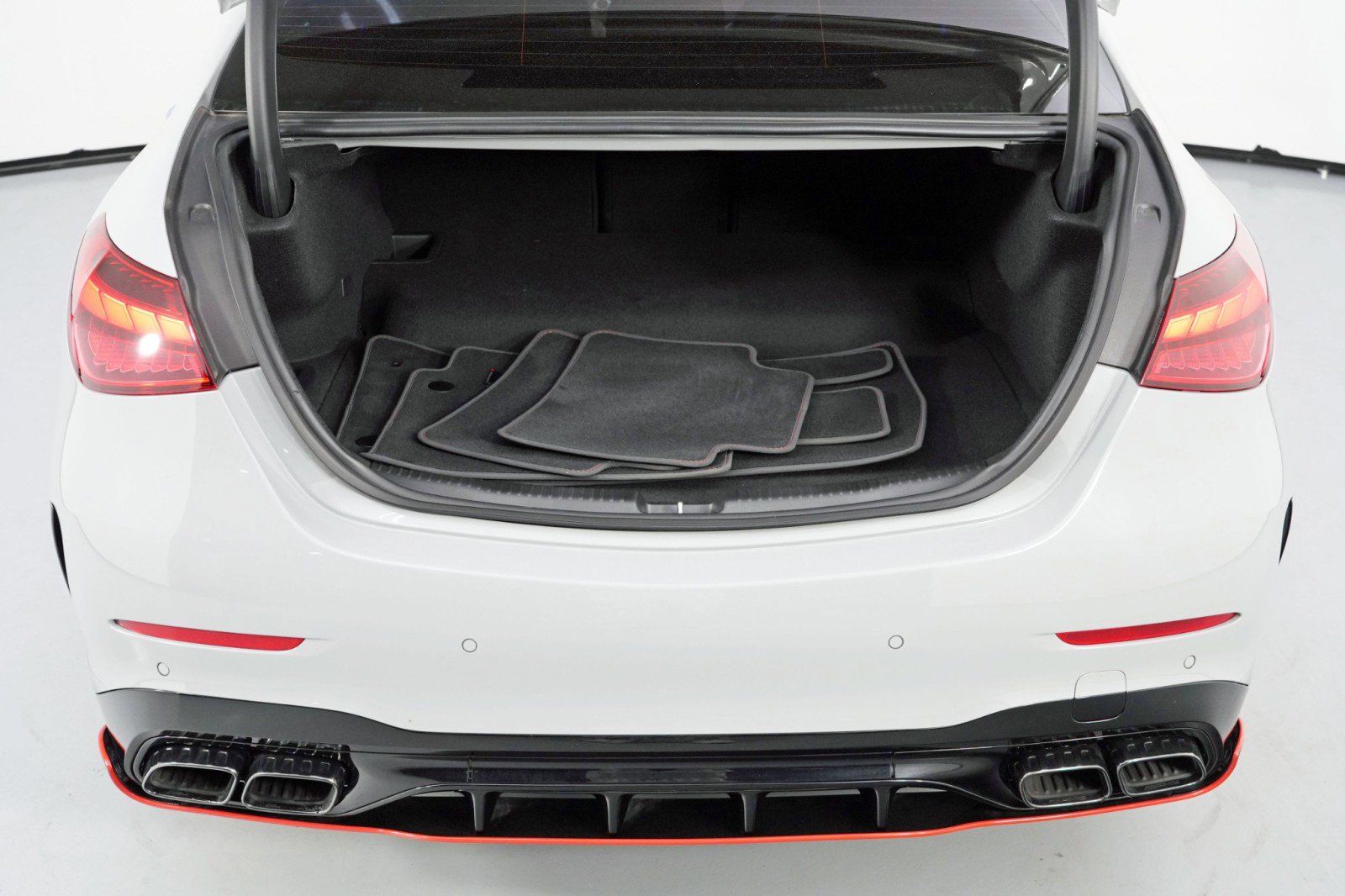 Used 2024 Mercedes-Benz C 63 AMG S image 10