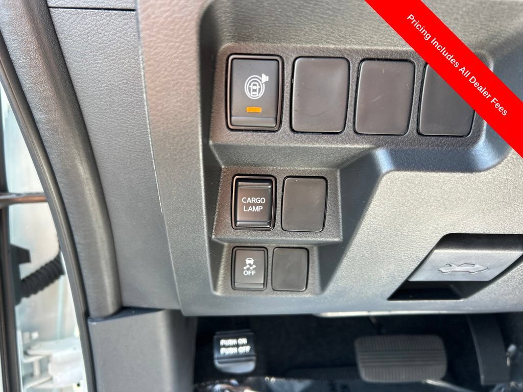Used 2025 Nissan Frontier SV RWD image 6