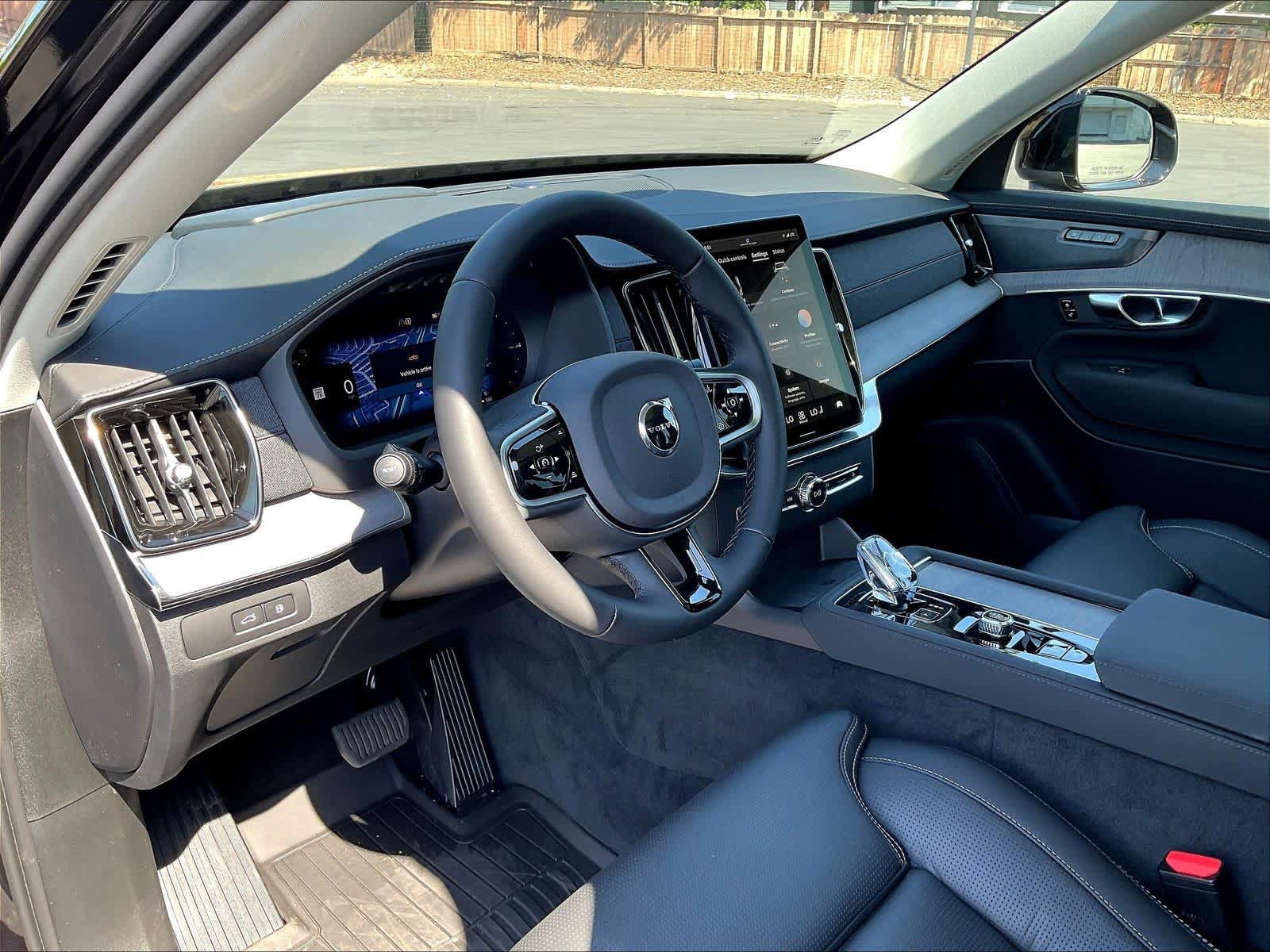 New 2026 Volvo XC90 T8 Ultra w/ Protection Package image 8