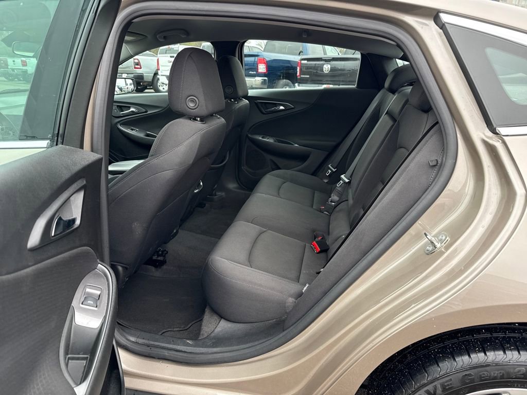 Used 2024 Chevrolet Malibu LT image 25