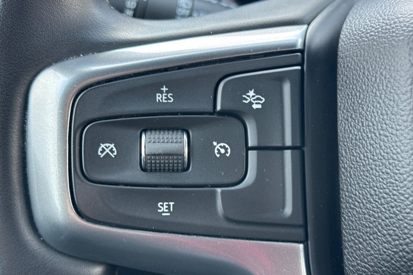 Used 2024 Chevrolet Tahoe LT image 28