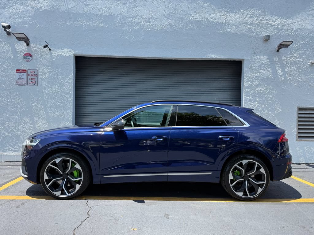 Used 2021 Audi SQ8 Premium Plus w/ Driver Assistance Package AWD/4WD image 2