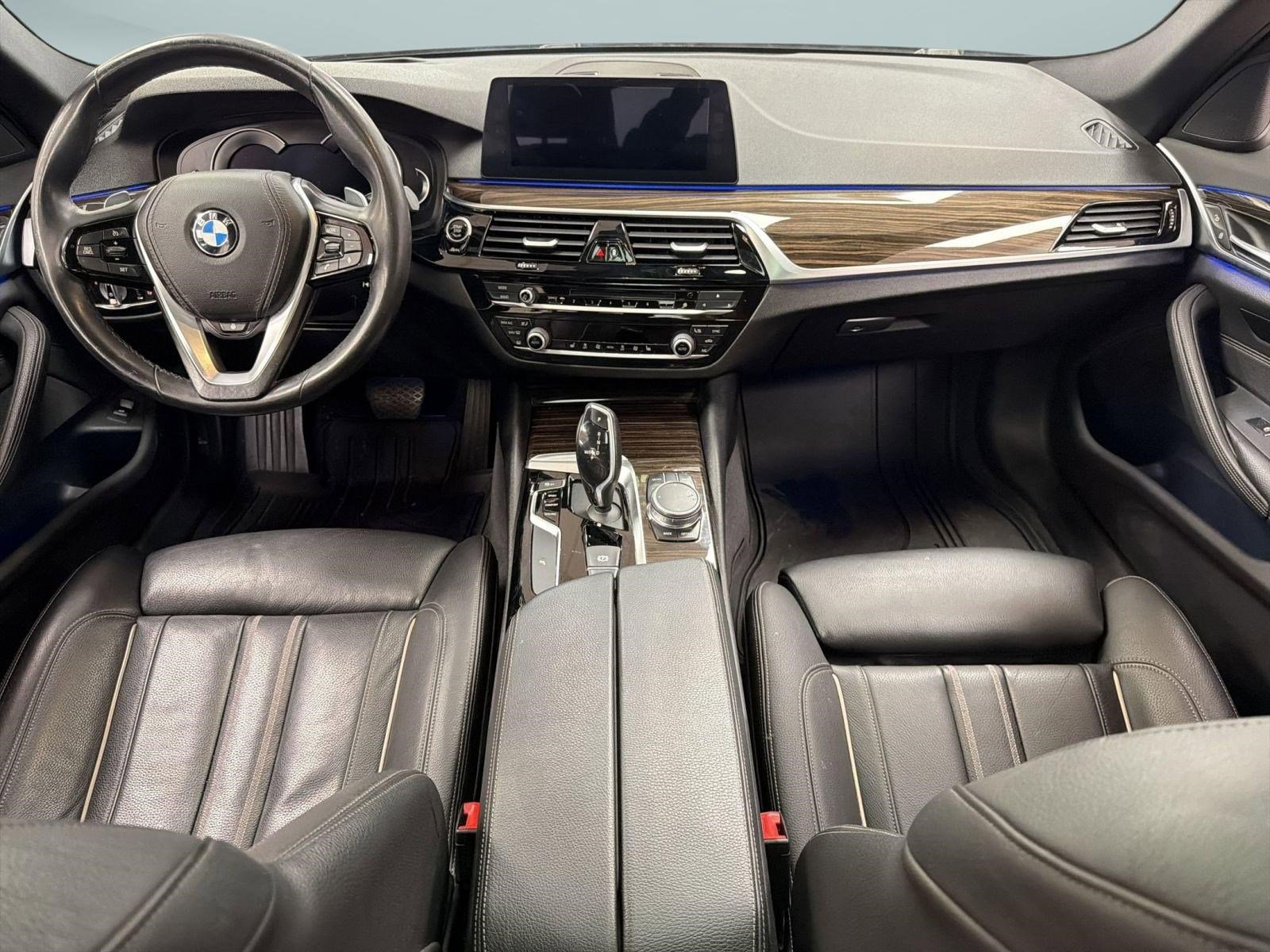 Used 2018 BMW 530i xDrive AWD/4WD image 14