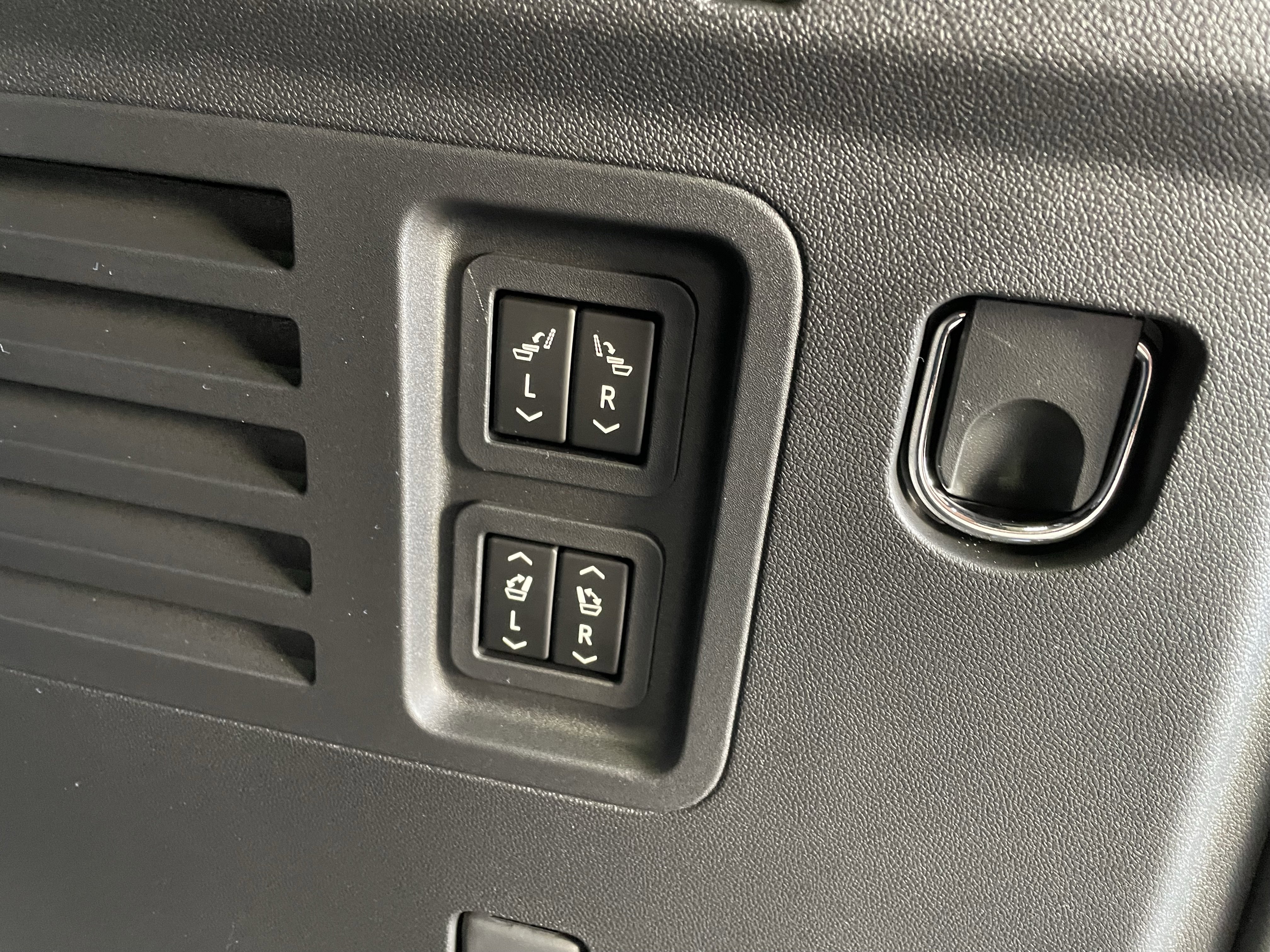 New 2026 GMC Acadia Denali Ultimate w/ LPO, Floor Liner Package image 11