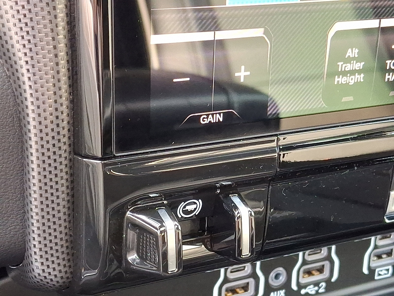 Used 2025 RAM 2500 Limited AWD/4WD image 25