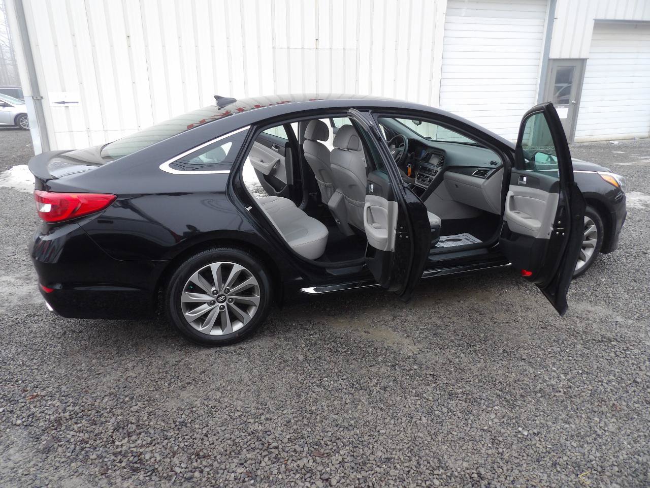 Used 2016 Hyundai Sonata Sport FWD image 6