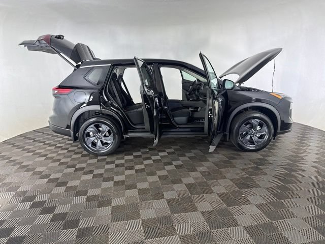 New 2026 Nissan Rogue SV AWD/4WD image 13