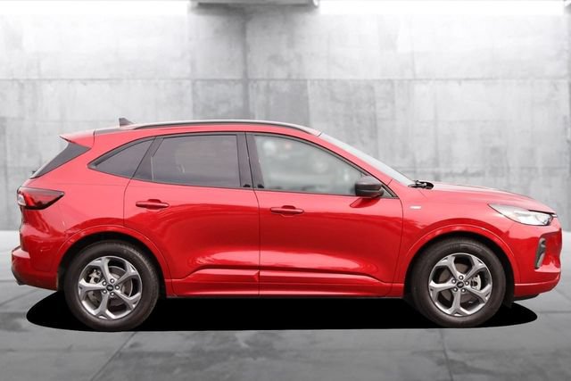 Used 2023 Ford Escape ST-Line w/ Tech Pack #1 FWD image 5