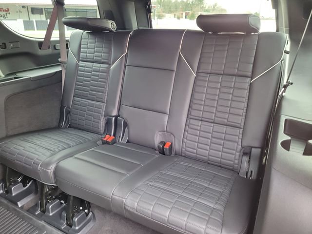 Used 2025 Cadillac Escalade ESV V AWD/4WD image 27