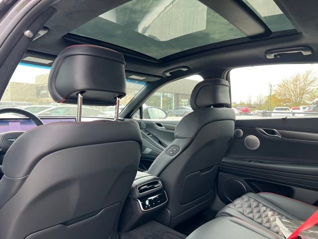 Used 2025 Genesis G80 3.5T Sport Prestige AWD/4WD image 11