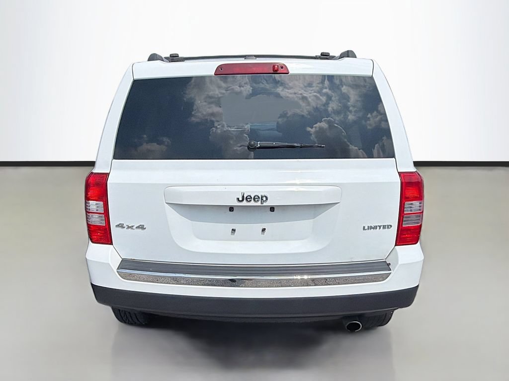 Used 2014 Jeep Patriot Limited w/ Sun/Sound Group AWD/4WD image 7