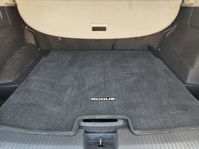 Used 2023 Nissan Rogue SV FWD image 32
