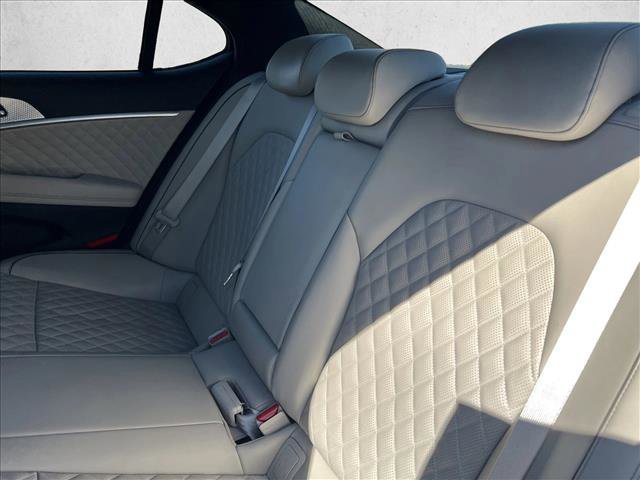 Used 2023 Genesis G70 3.3T w/ Sport Prestige Package image 20