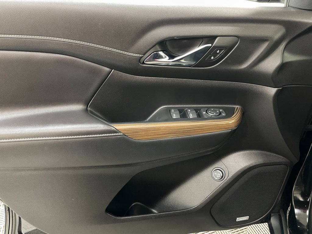 Certified 2023 GMC Acadia SLE w/ Driver Convenience Package image 25