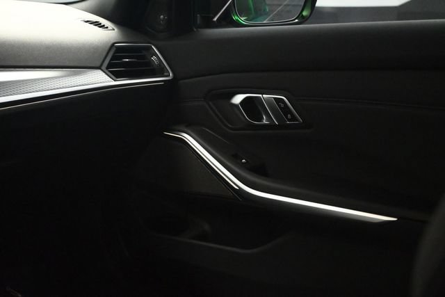 Used 2023 BMW M3 RWD image 45