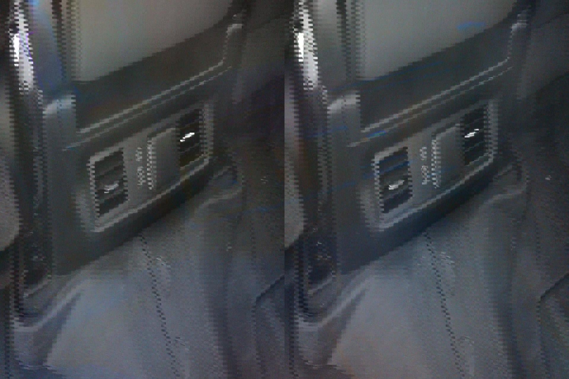 Used 2024 GMC Sierra 3500 SLE w/ Preferred Package image 19