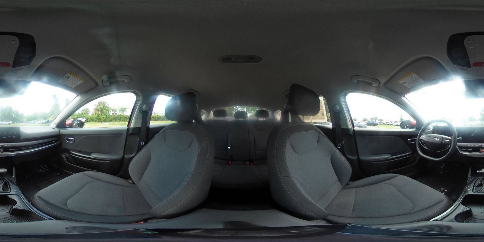 Used 2025 Kia K4 FWD image 44
