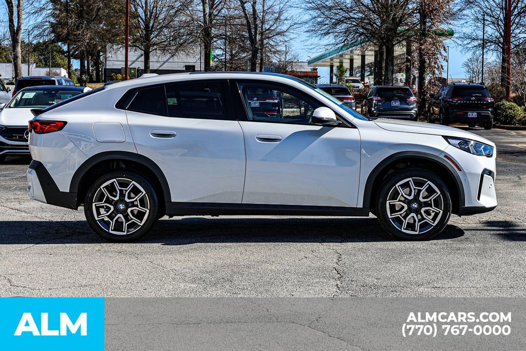 Used 2026 BMW X2 xDrive28i image 10